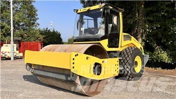 Bomag BW213 DH-5 ضاغطات التربة