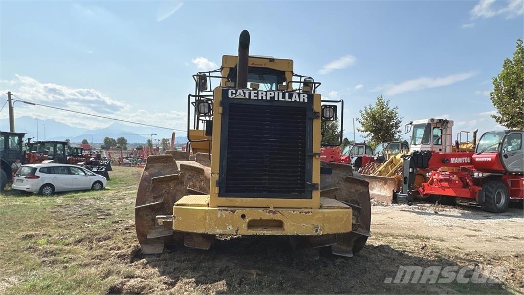 CAT 826C بلدوزرات مجنزرة