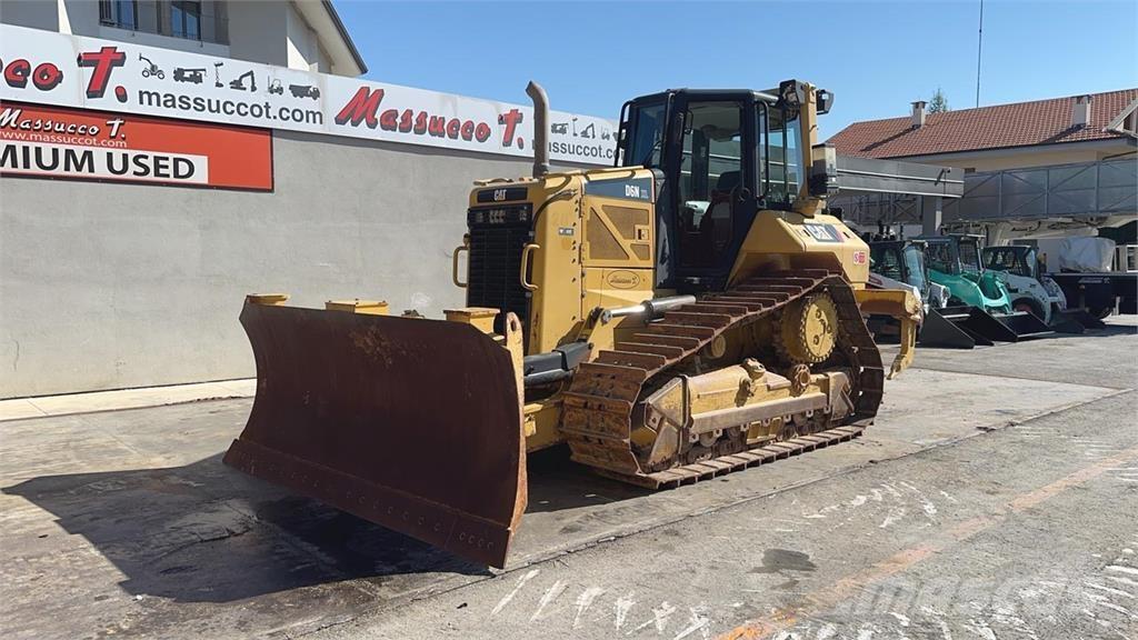 CAT D6NXL بلدوزرات مجنزرة