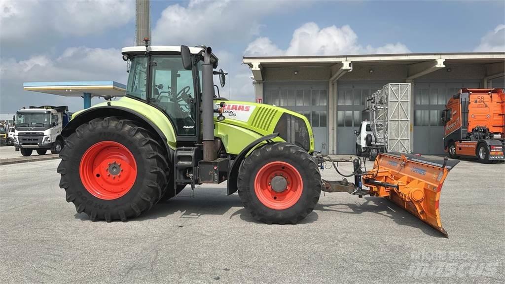 CLAAS Axion 810 4x4 حراثات ونصول الجليد