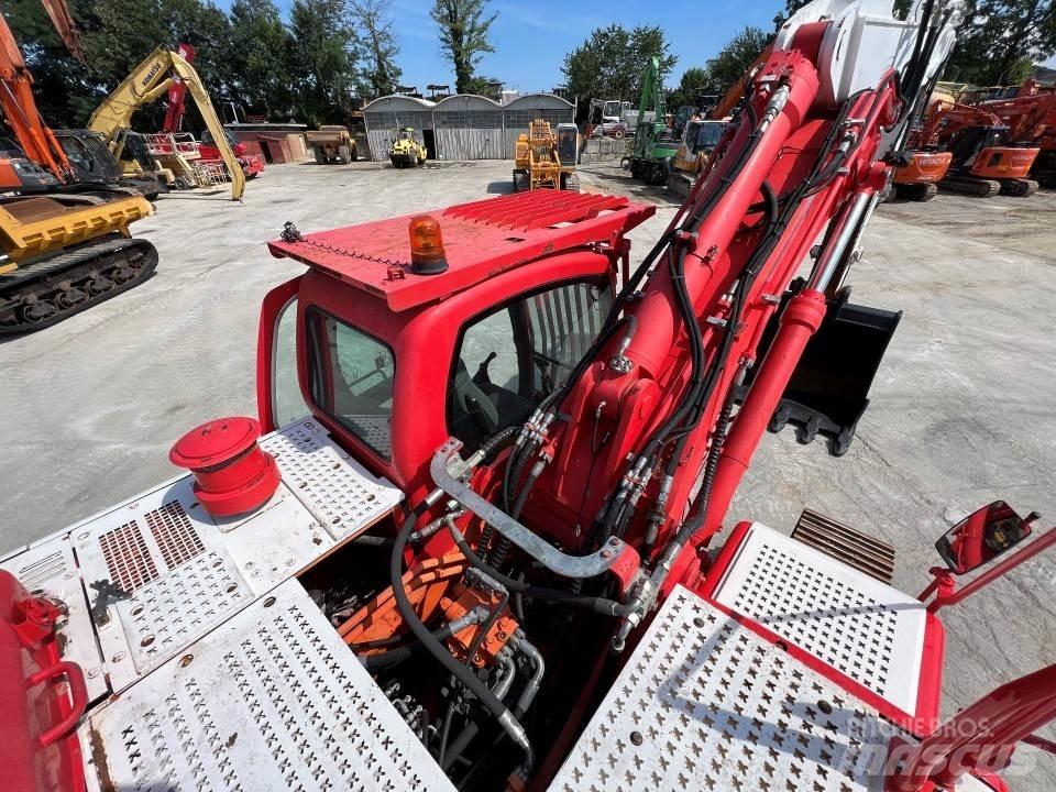 Doosan DX340 LC حفارات زحافة