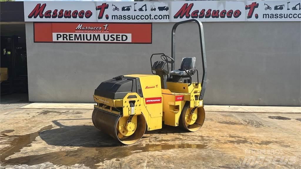 Dynapac CC122 ضاغطات التربة