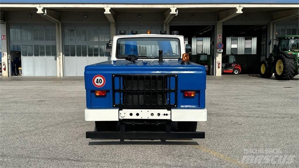  Fresia F60 4X4 حراثات ونصول الجليد
