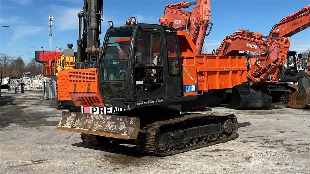 Hitachi CHR70 عربات نقل قلابة للمواقع