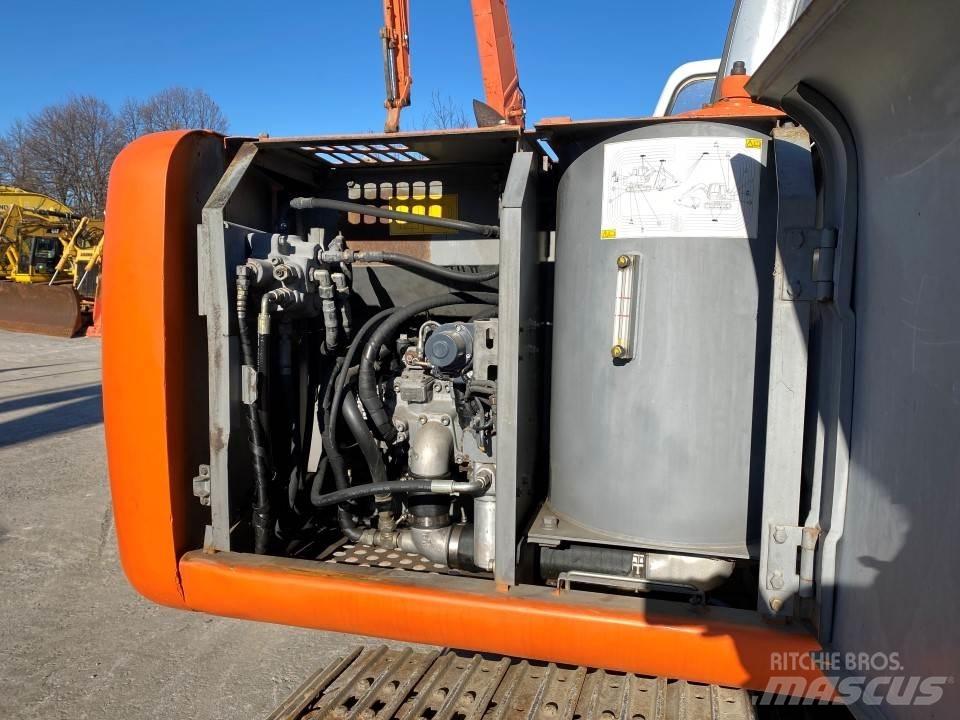 Hitachi EX100-5 حفارات وسط 7 طن - 12 طن