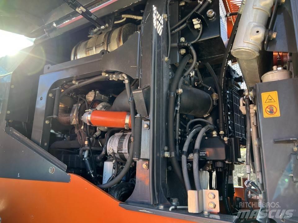 Hitachi ZW250-6 لوادر بعجل
