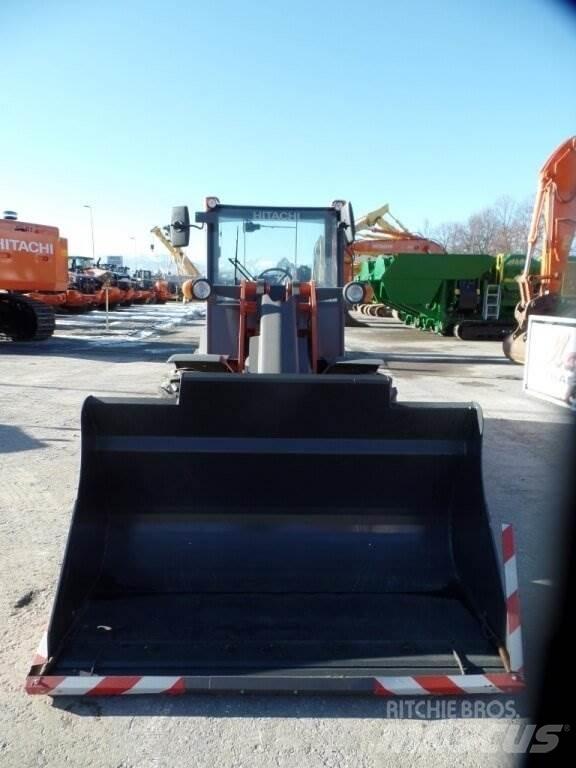 Hitachi ZW75-6 لوادر بعجل