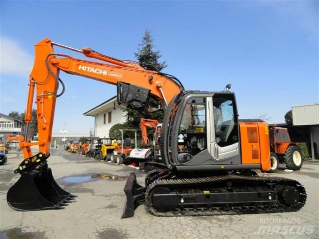 Hitachi ZX135 US-6 حفارات