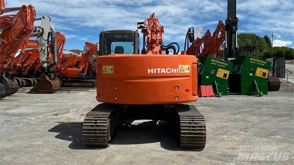 Hitachi ZX135US حفارات وسط 7 طن - 12 طن