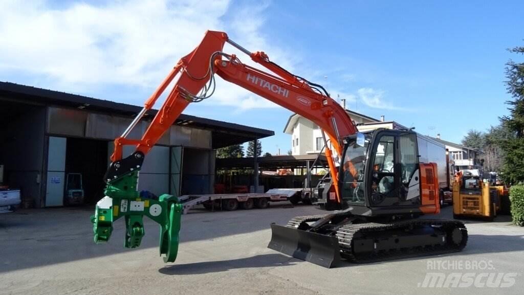 Hitachi ZX135US-6 حفارات