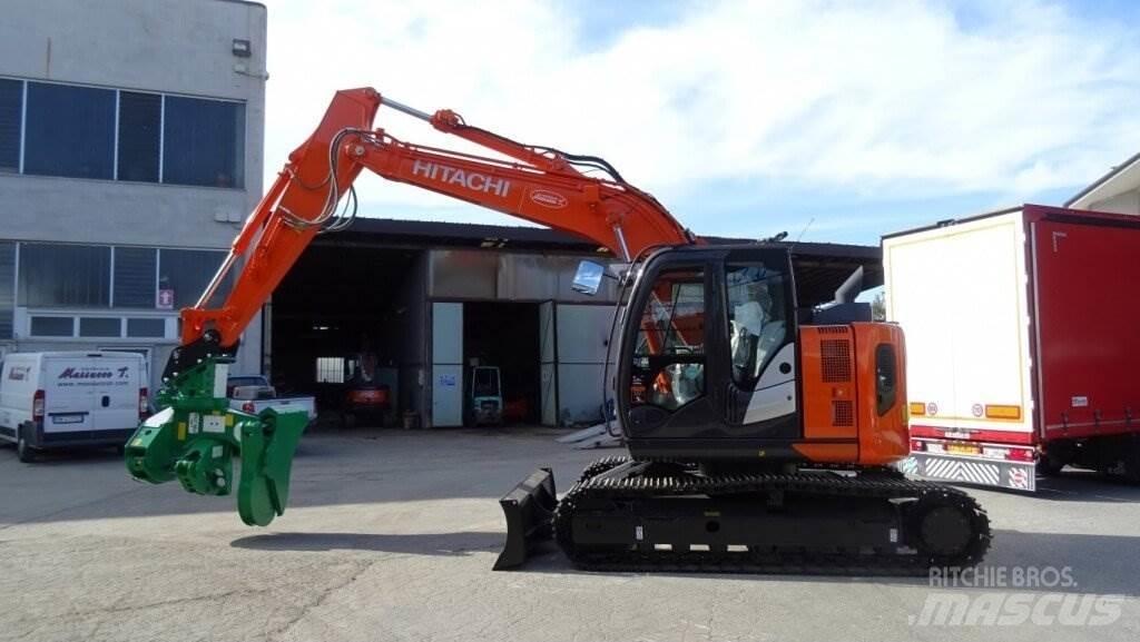 Hitachi ZX135US-6 حفارات