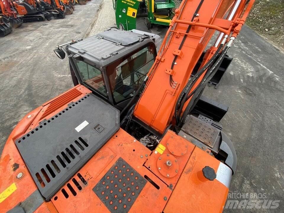 Hitachi ZX225 USBLC حفارات زحافة