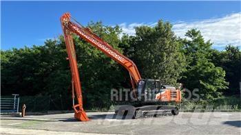 Hitachi ZX250LCN-7 حفارات زحافة
