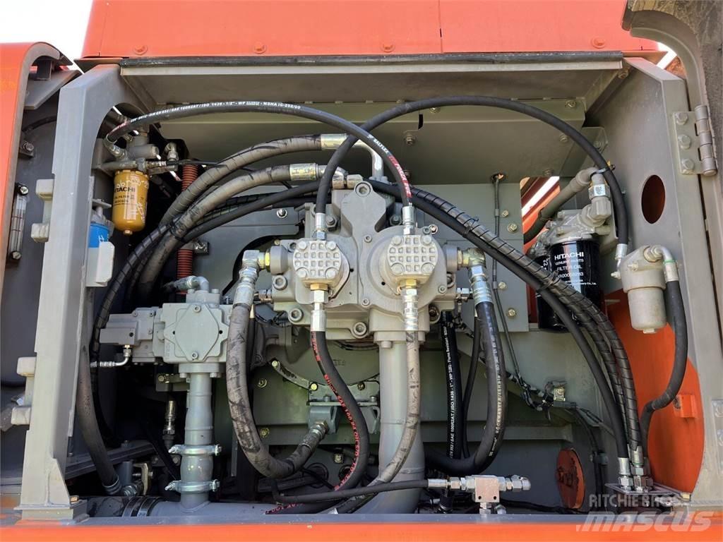 Hitachi ZX520LCH-3 حفارات زحافة