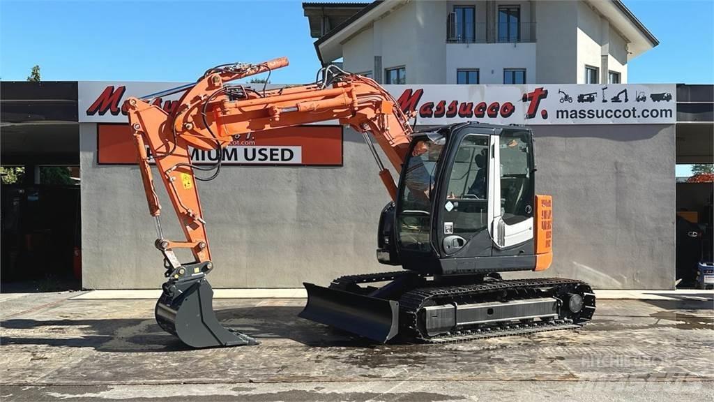 Hitachi ZX85US-3 حفارات وسط 7 طن - 12 طن