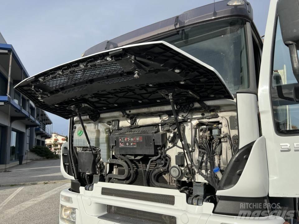 Iveco 350 6X2 شاحنات أخرى