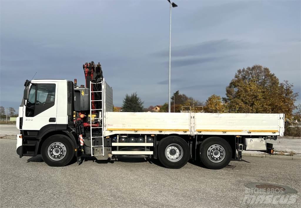 Iveco 350 6X2 شاحنات أخرى
