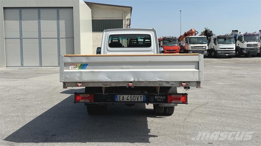 Iveco DAILY 35C13 4x2 شاحنات أخرى