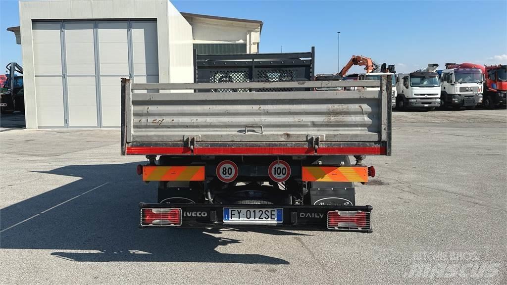 Iveco DAILY 60-150 شاحنات أخرى