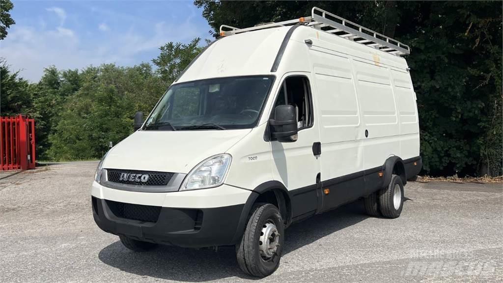 Iveco Daily 70C17 4X2 شاحنات أخرى