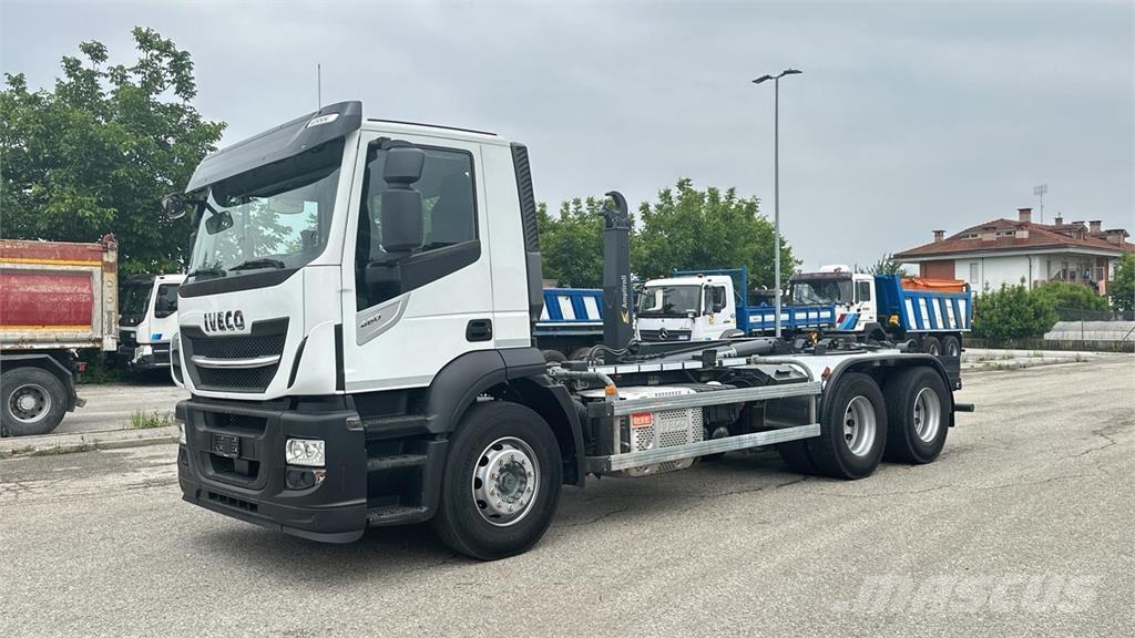 Iveco Stralis 460 6x2 شاحنات أخرى