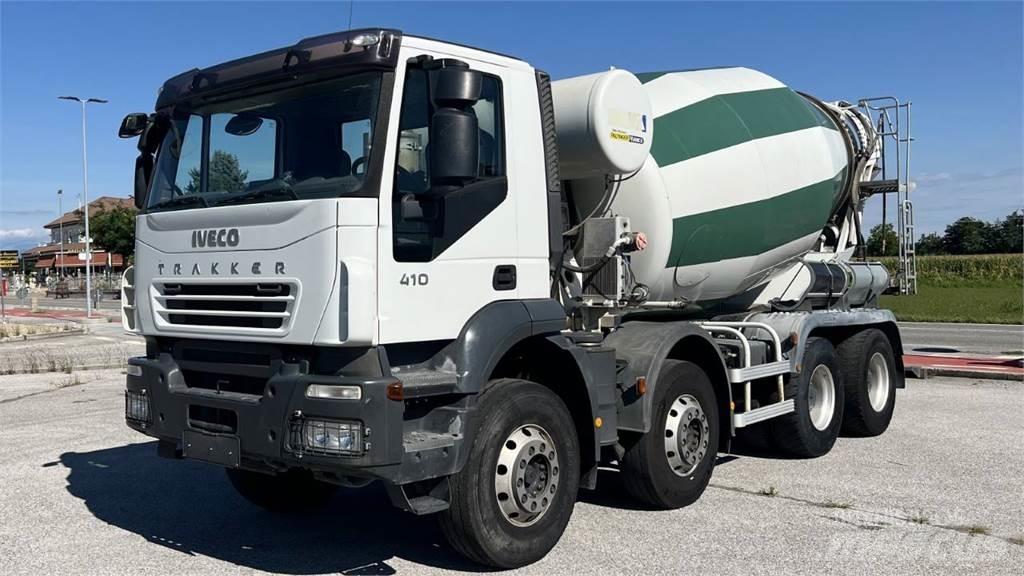 Iveco Trakker 410 8X4 شاحنات خرسانة