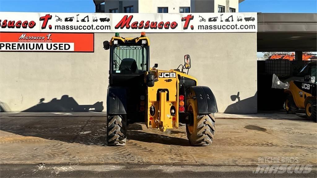 JCB 531-70 مناولات متداخلة