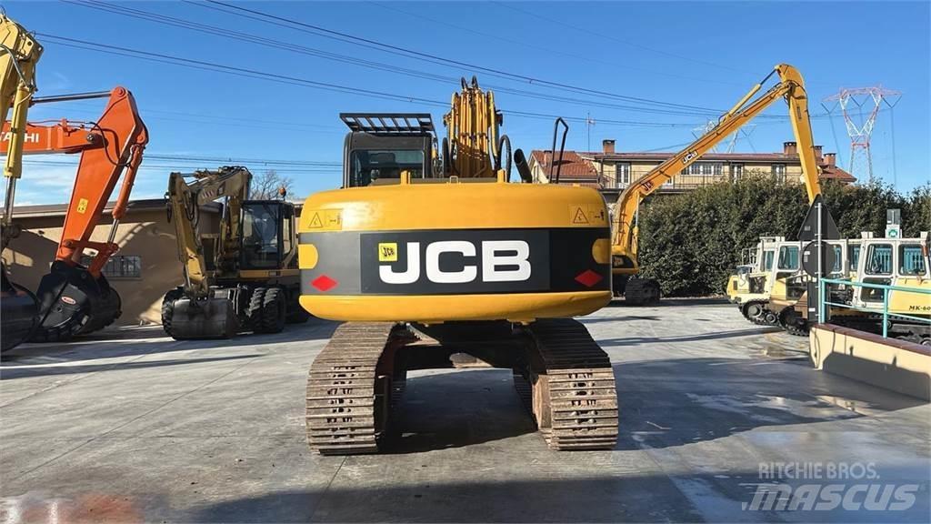 JCB JS235HD حفارات زحافة