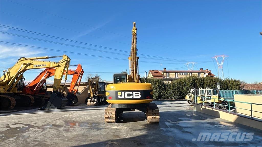 JCB JS260NC SLF حفارات زحافة