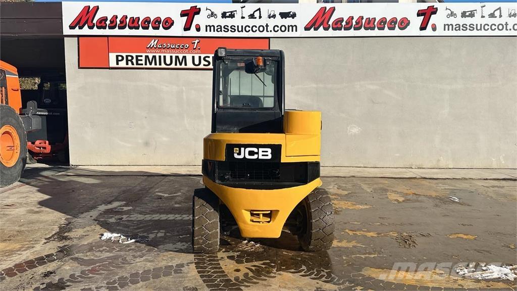 JCB TLT 35D 4x4 شاحنات الديزل