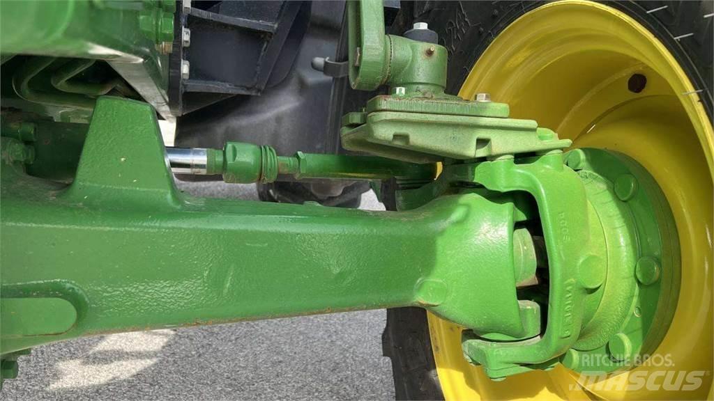 John Deere 6090MC 4X4 حراثات ونصول الجليد