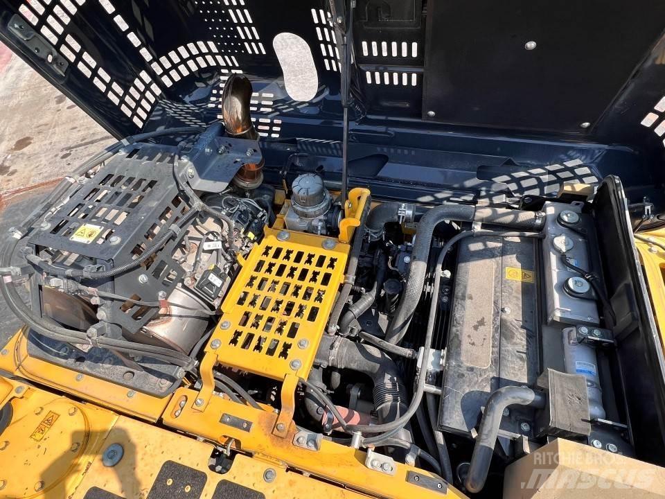 Komatsu PC210N LC-8 حفارات زحافة