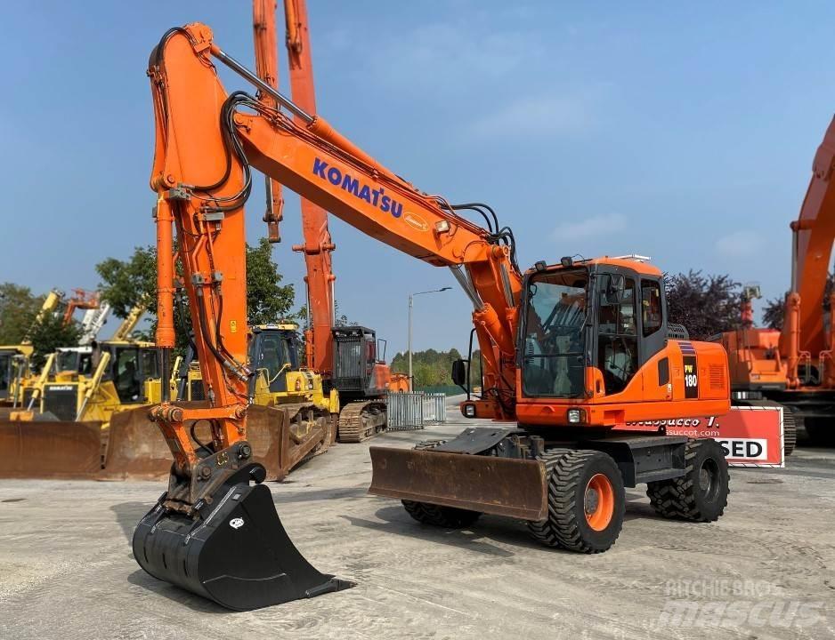 Komatsu PW180-7EO حفارات بعجل