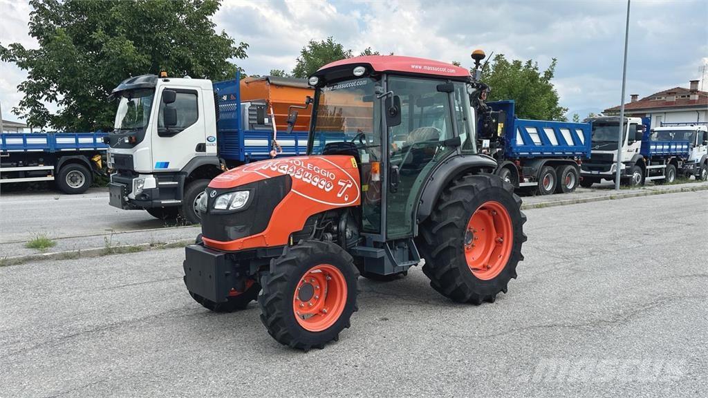 Kubota M8540N 4X4 حراثات ونصول الجليد
