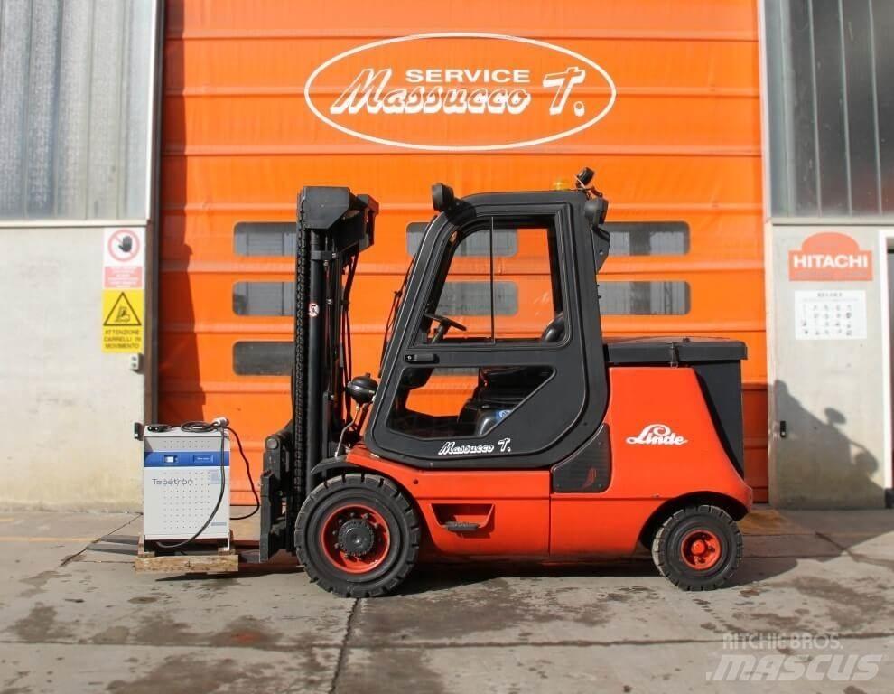 Linde E40P-02 شاحنات ذات رافعات شوكية تعمل بالكهرباء