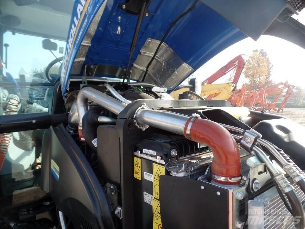New Holland T5.115 حراثات ونصول الجليد
