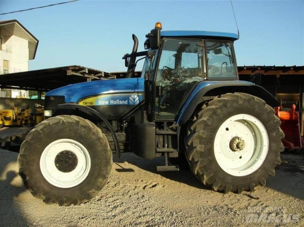 New Holland TM190 حراثات ونصول الجليد