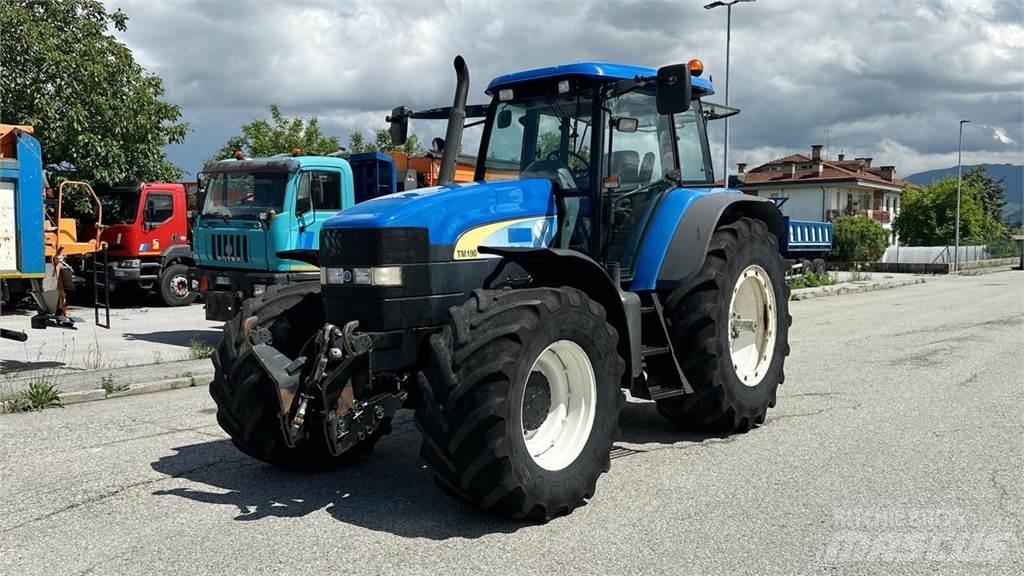 New Holland TM190 4X4 حراثات ونصول الجليد