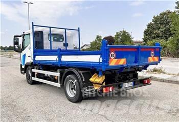 Nissan 75-18 شاحنات أخرى