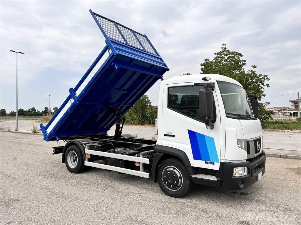 Nissan 75-18 شاحنات أخرى