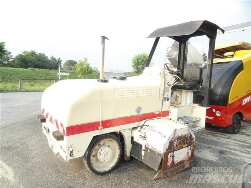 Roadtec RX-10 123 معدات السفلتة