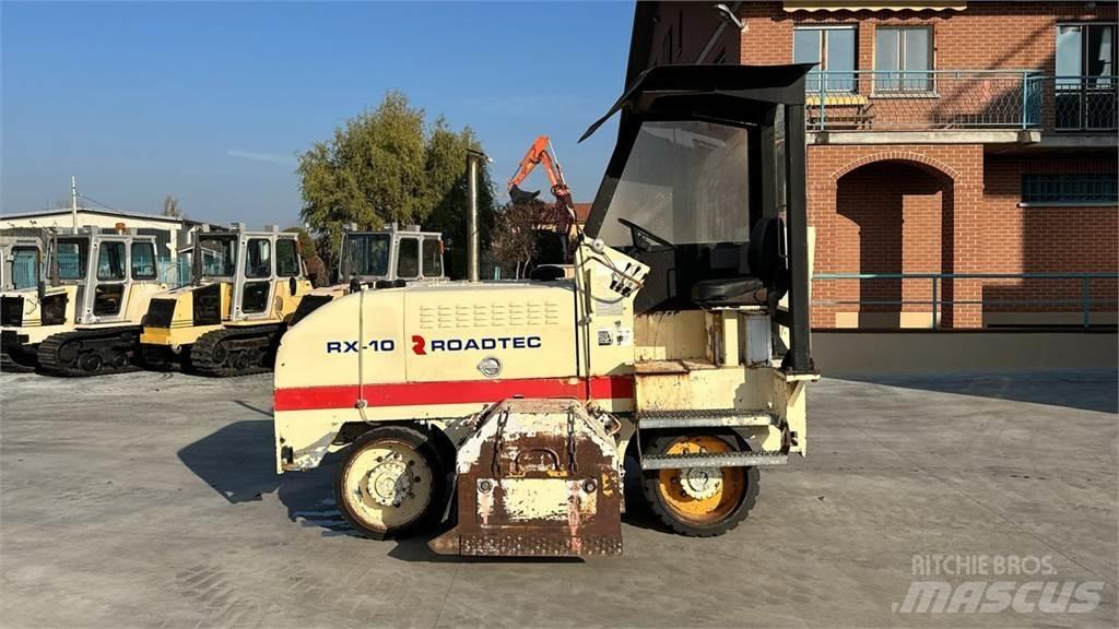 Roadtec RX-10 123 معدات السفلتة