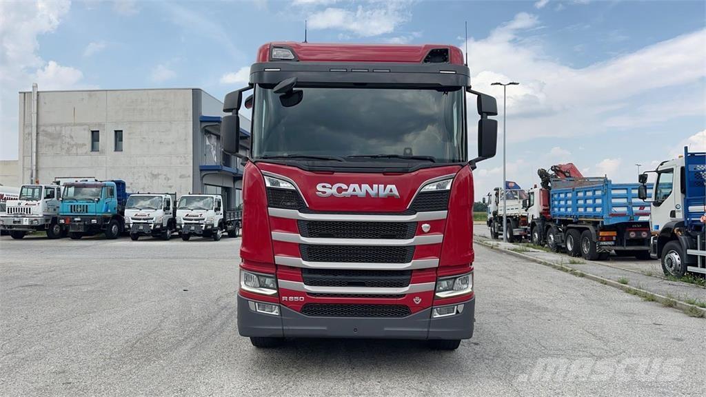 Scania R650 8x4 شاحنات أخرى
