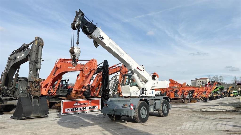 Terex A300 4x4 رافعات صالحة لكل أنواع الطرق