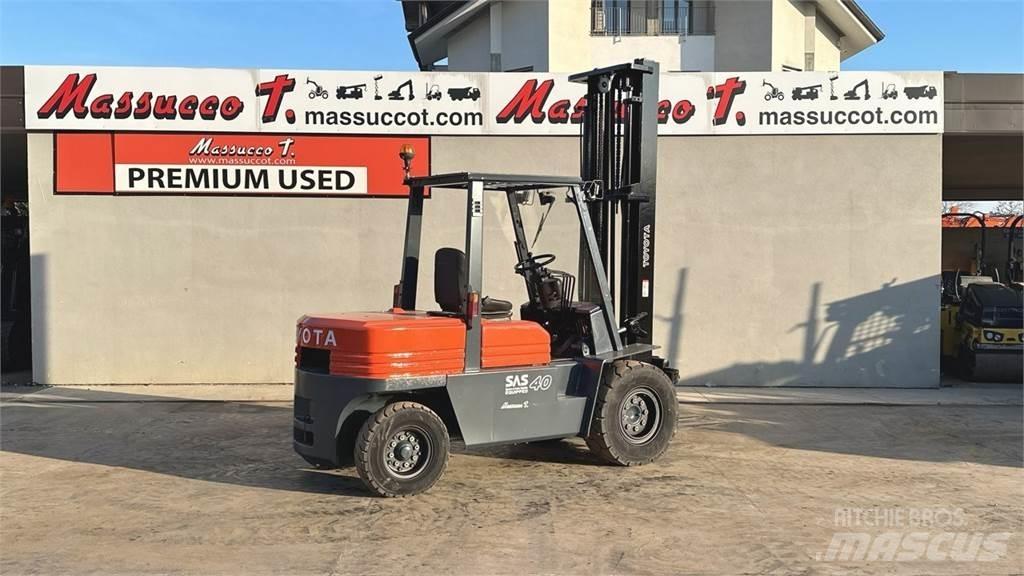Toyota 02-5FD40 شاحنات الديزل