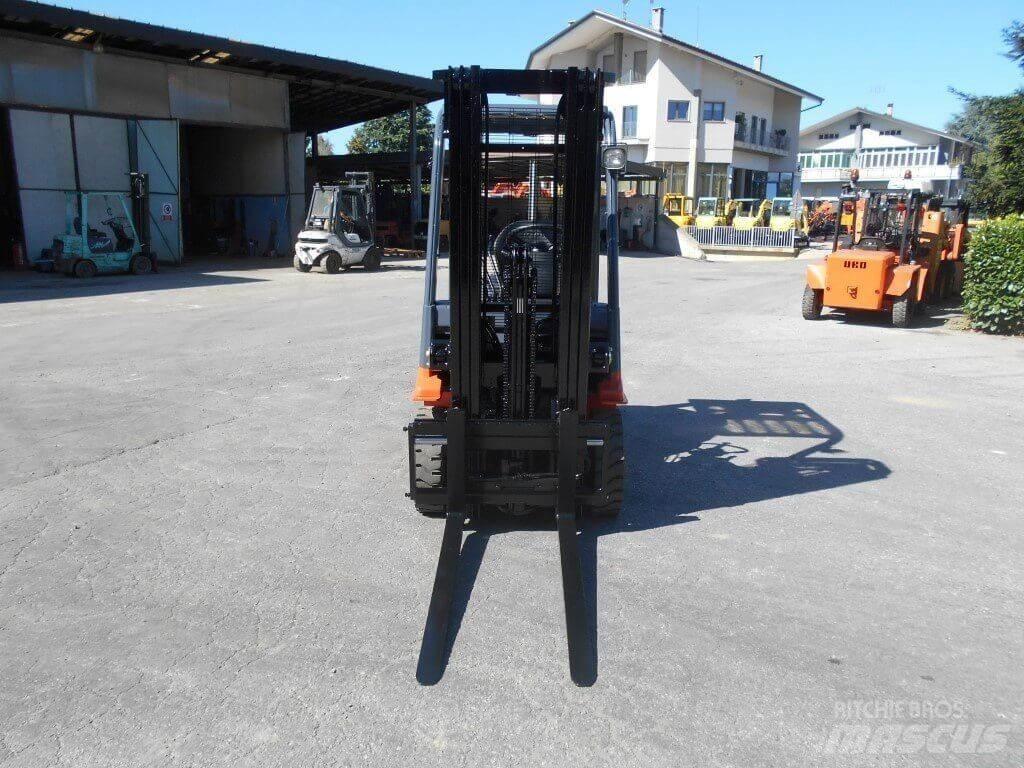 Toyota 02-7FDF18 شاحنات الديزل