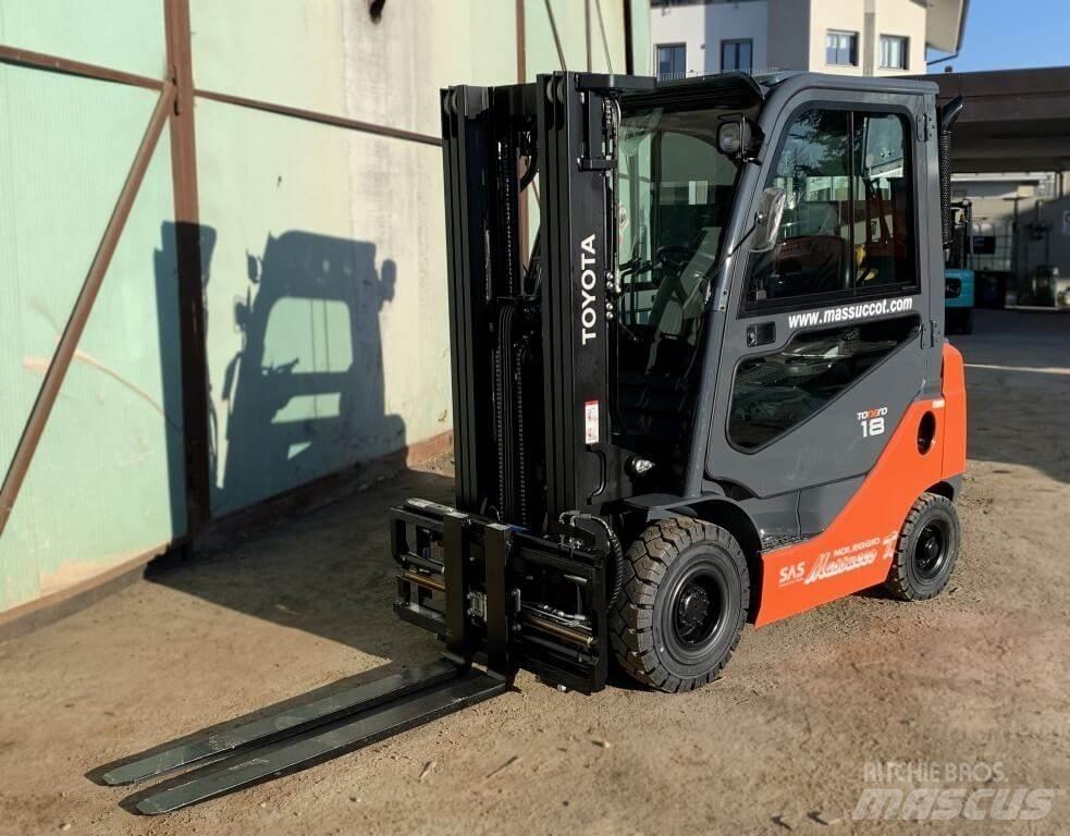 Toyota 02-8FDF18 شاحنات الديزل
