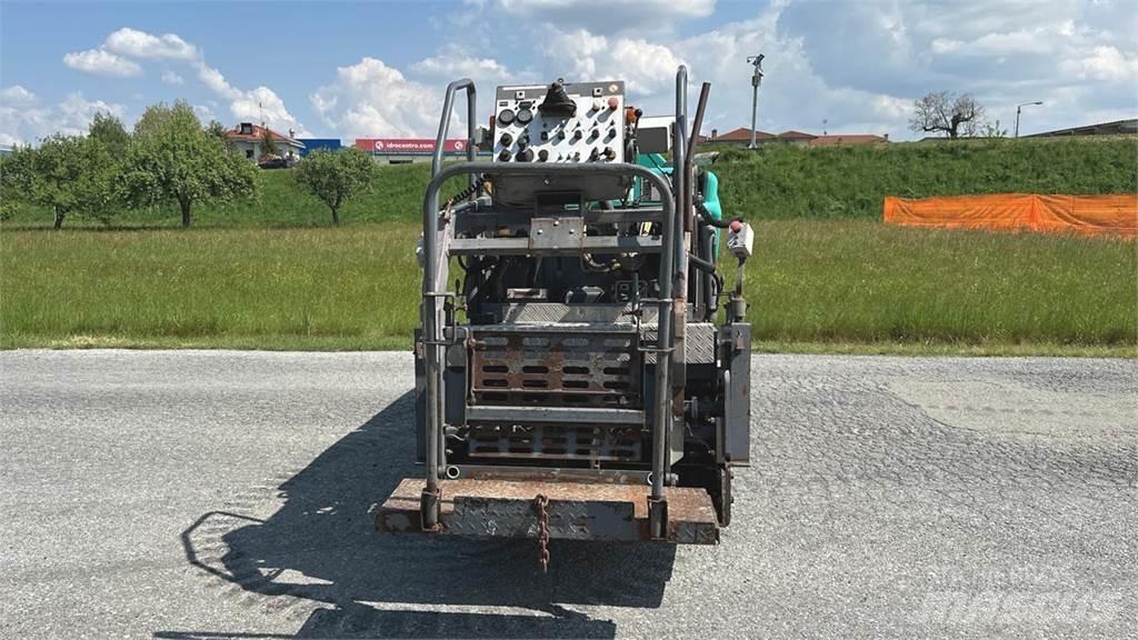 Vögele Super 800 معدات السفلتة