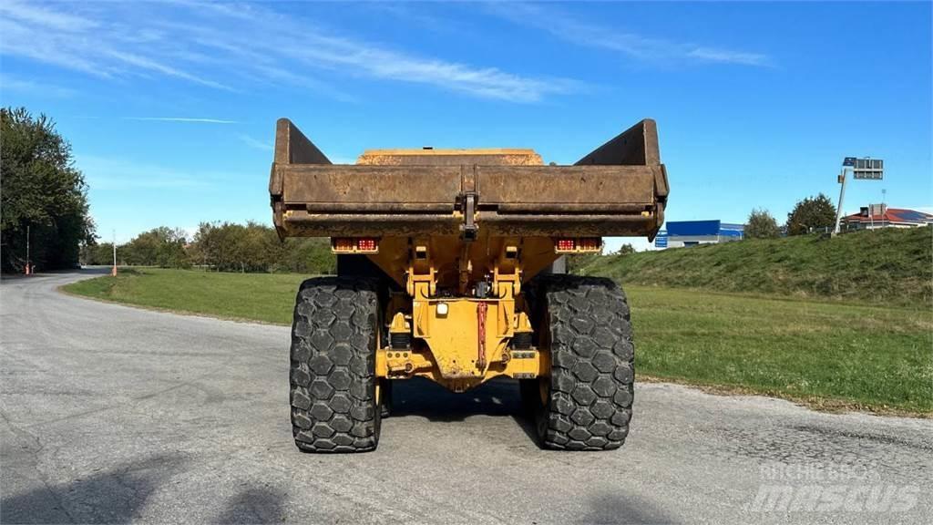 Volvo A30F 6x6 عربات نقل قلابة للمواقع