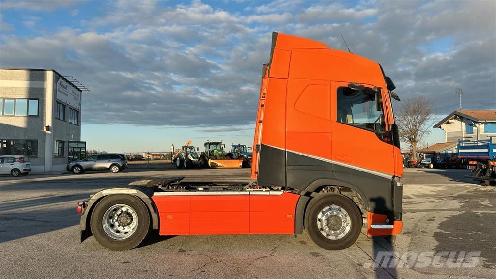 Volvo FH 540 42T 4x2 شاحنات أخرى